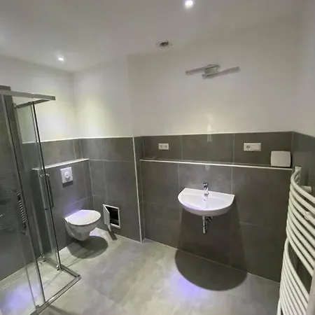 Sali - 2br - Mid Kleve (Dusseldorf)