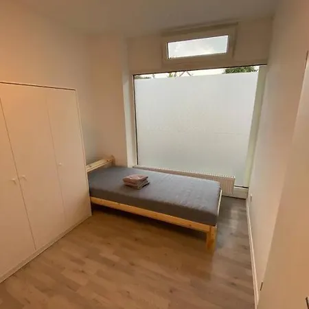 Sali - 2br - Mid Apartment Kleve (Dusseldorf)